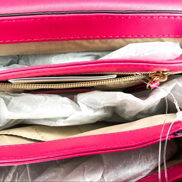 Michael Kors NWT Addison Messenger Bag Pink - Picture 13 of 16